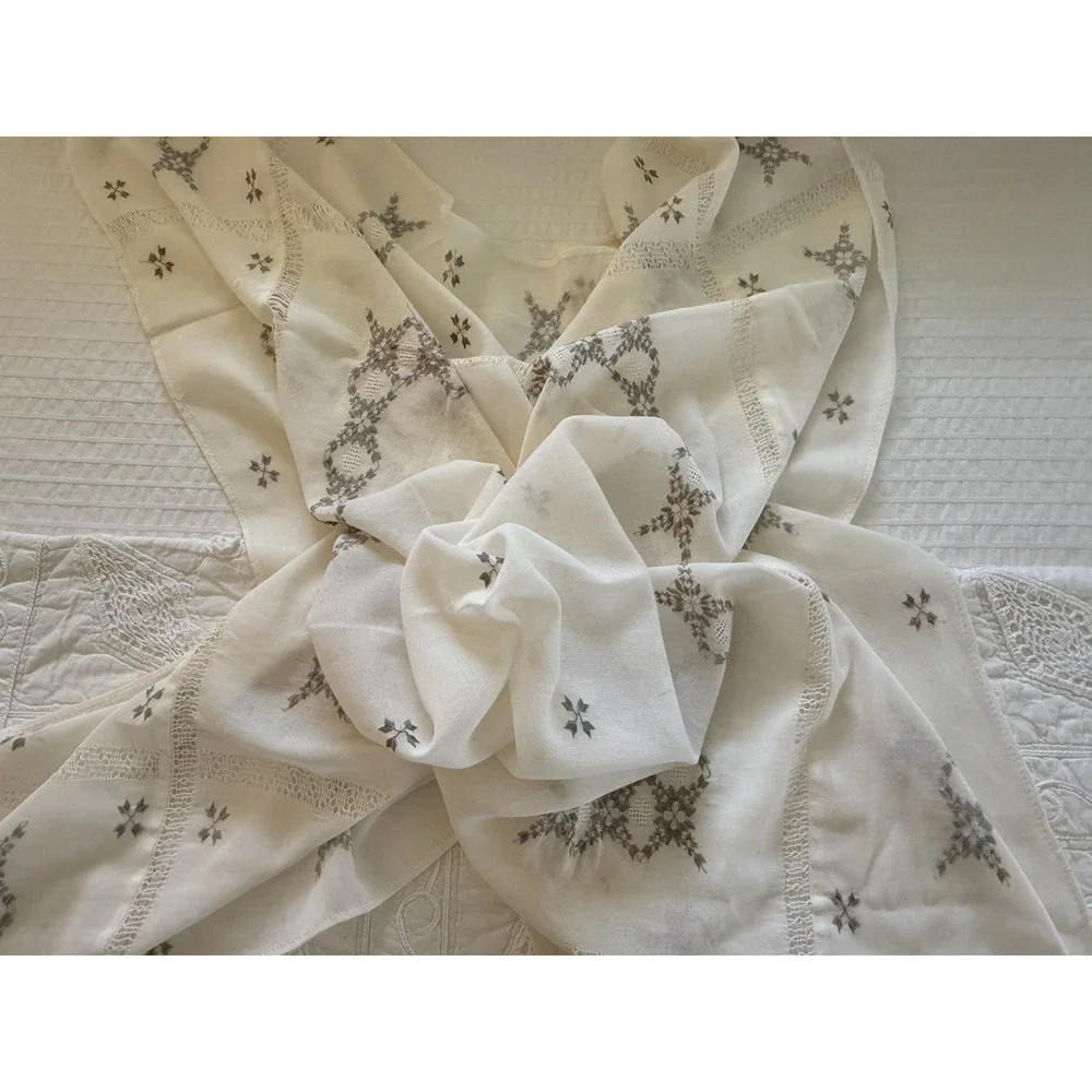 Vintage Linen tablecloth Hand Embroidered Ivory Gray Abstract Venice Italy 54X54